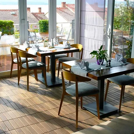Aparthotel Azzurra 4*