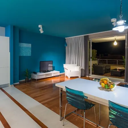 Azzurra Aparthotel Bol