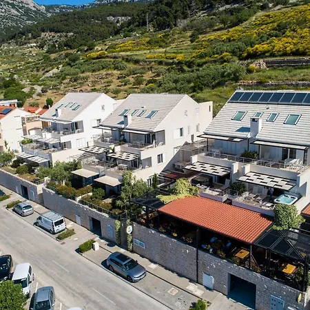 Aparthotel Azzurra Bol