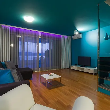 Azzurra Aparthotel Bol