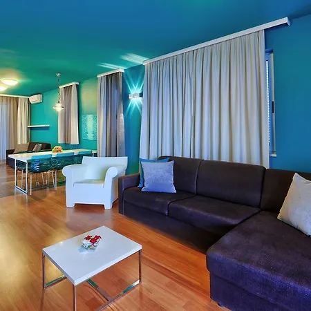 Azzurra 4* Bol