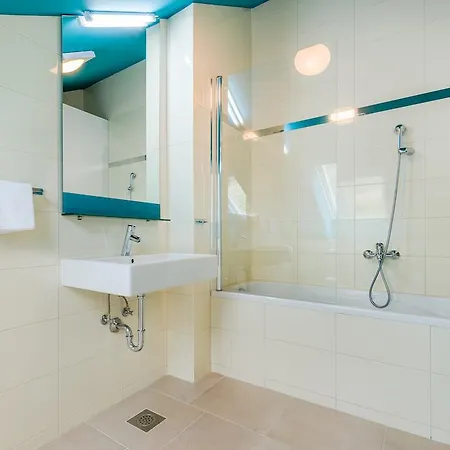 Azzurra Aparthotel