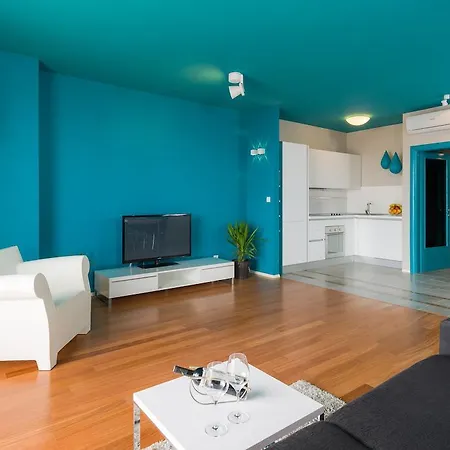 Aparthotel Azzurra Bol