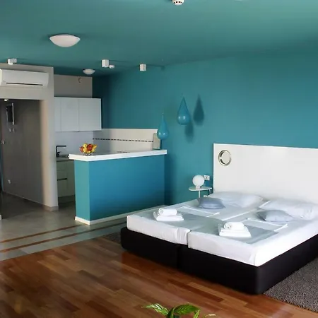 Azzurra Aparthotel 4*